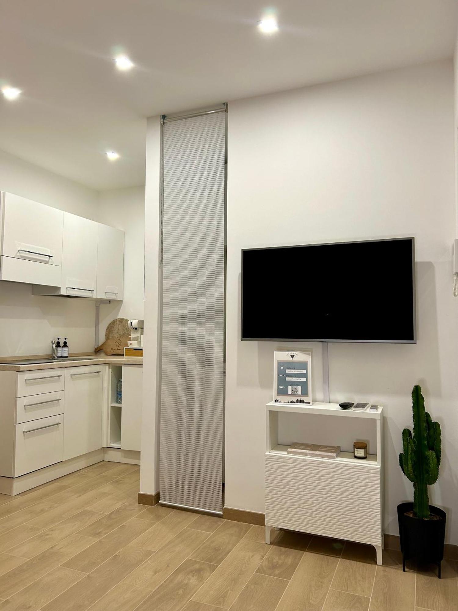 Navigli-Bocconi - Peque Home, Wi-Fi Milano Dış mekan fotoğraf